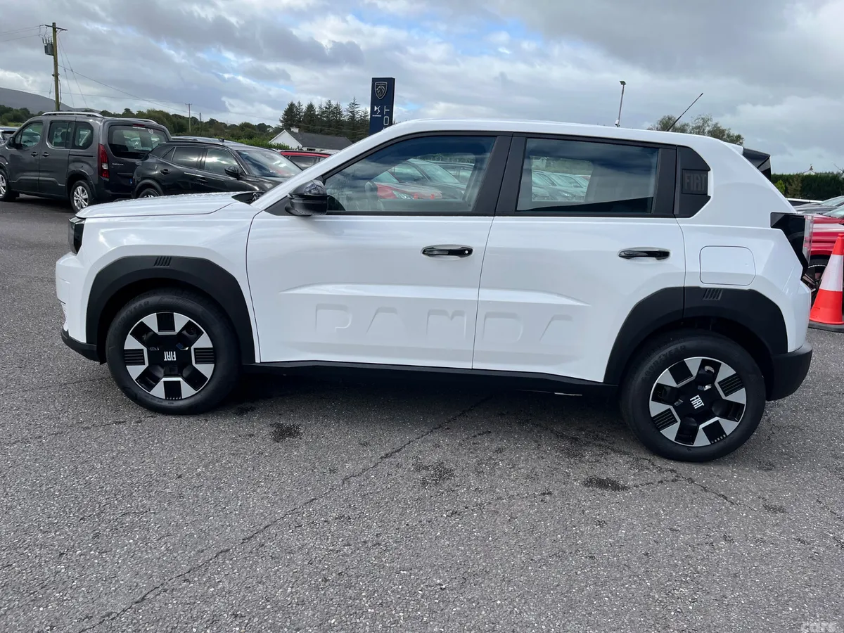 Fiat Panda Hatchback, Electric, 2026, White