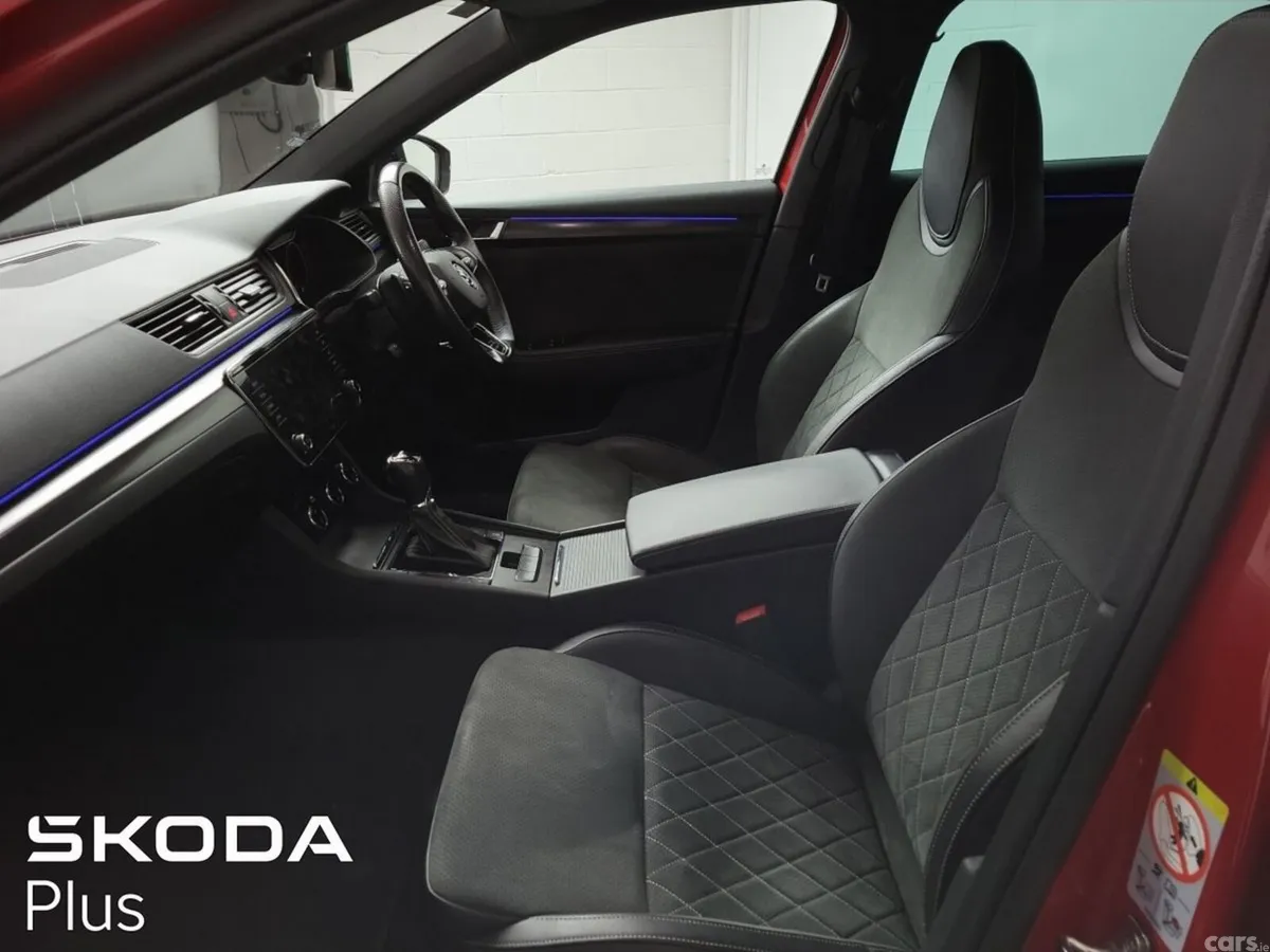 Skoda Superb Saloon, Diesel, 2024, Red