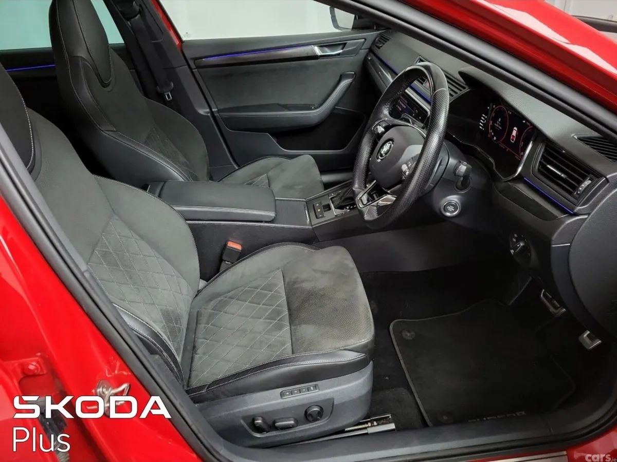 Skoda Superb Saloon, Diesel, 2024, Red