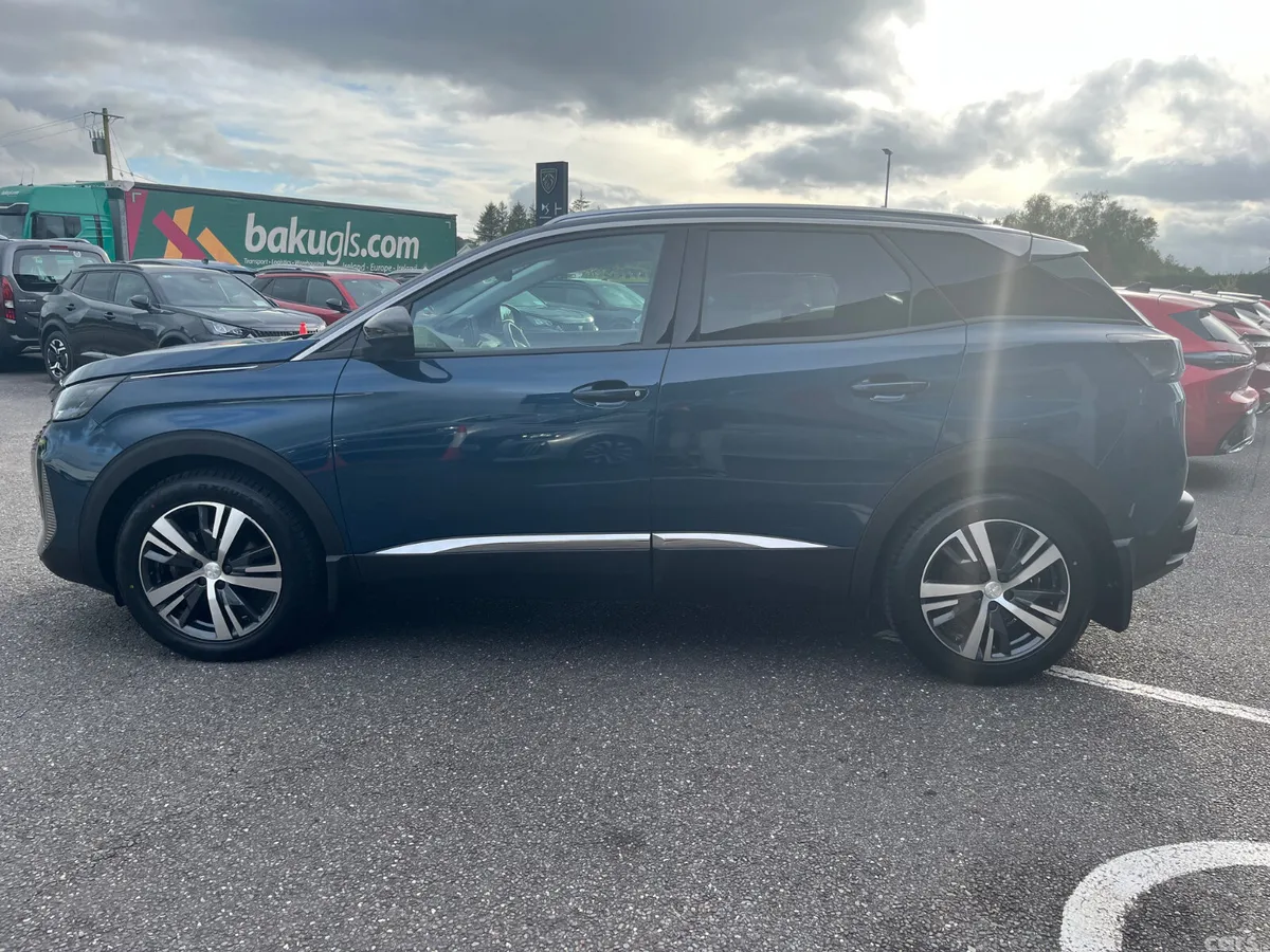 Peugeot 3008 MPV, Diesel, 2022, Blue