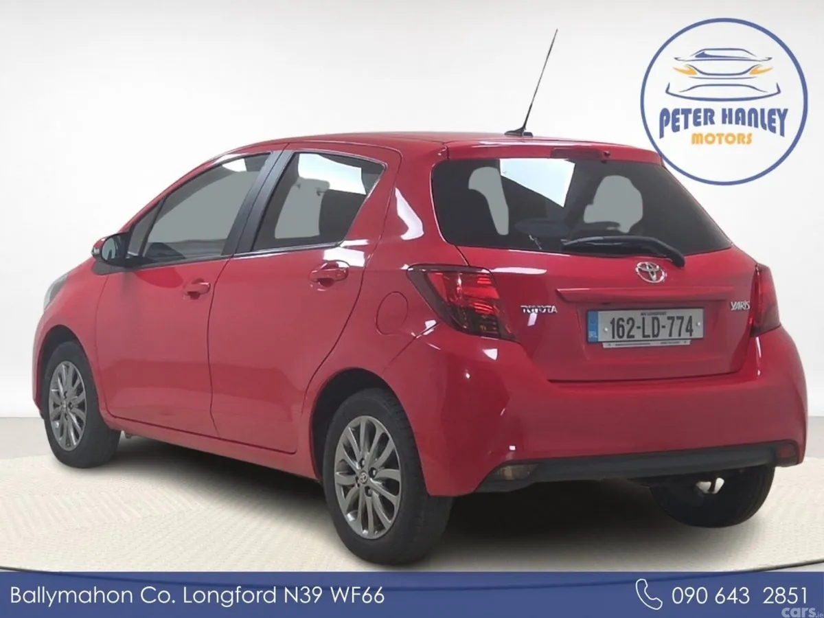 Toyota Yaris Hatchback, Petrol, 2016, Red