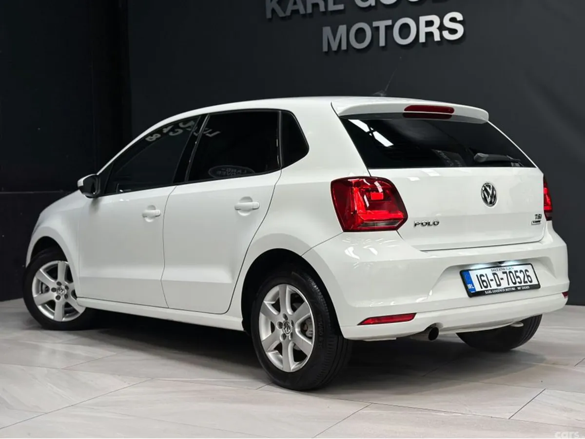 Volkswagen Polo Hatchback, Petrol, 2016, White