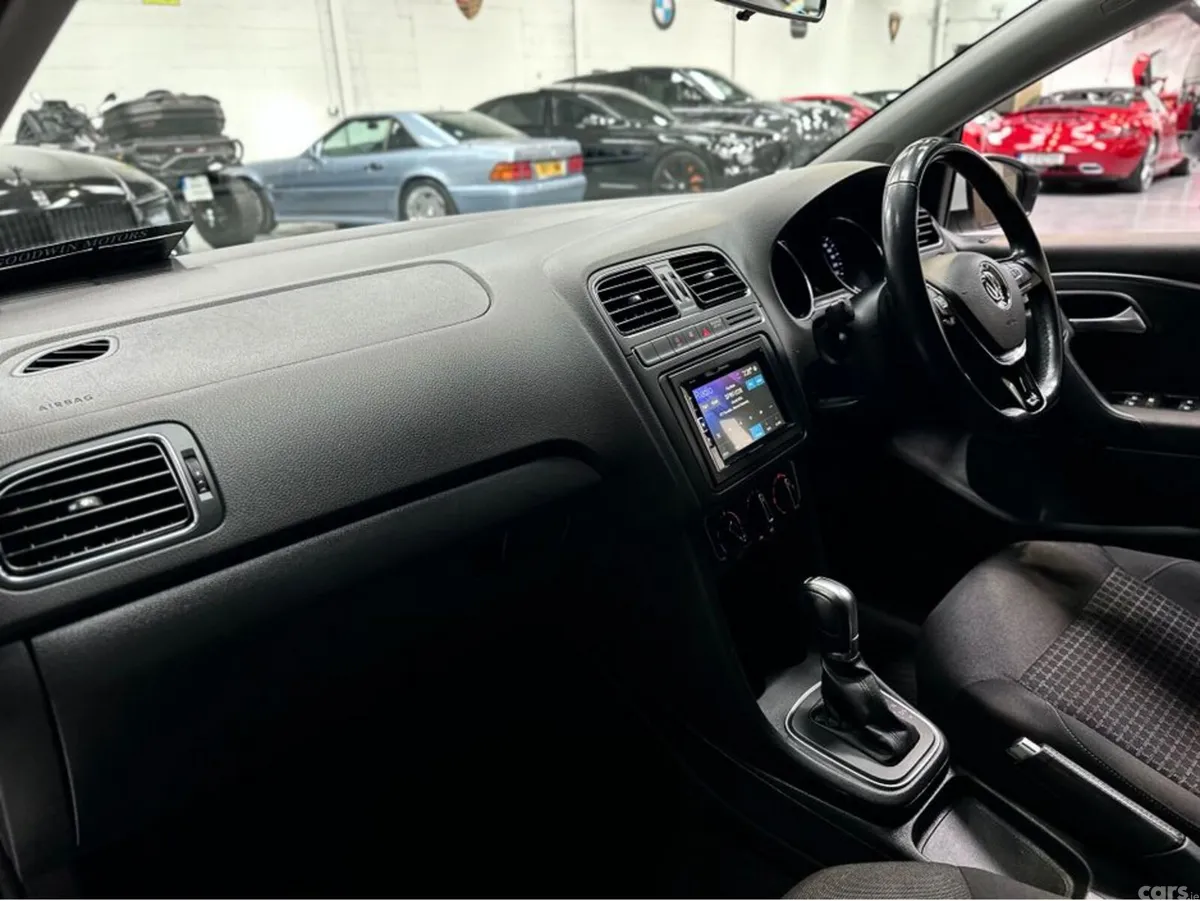 Volkswagen Polo Hatchback, Petrol, 2016, White