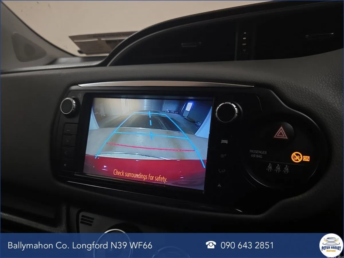 Toyota Yaris Hatchback, Petrol, 2016, Red
