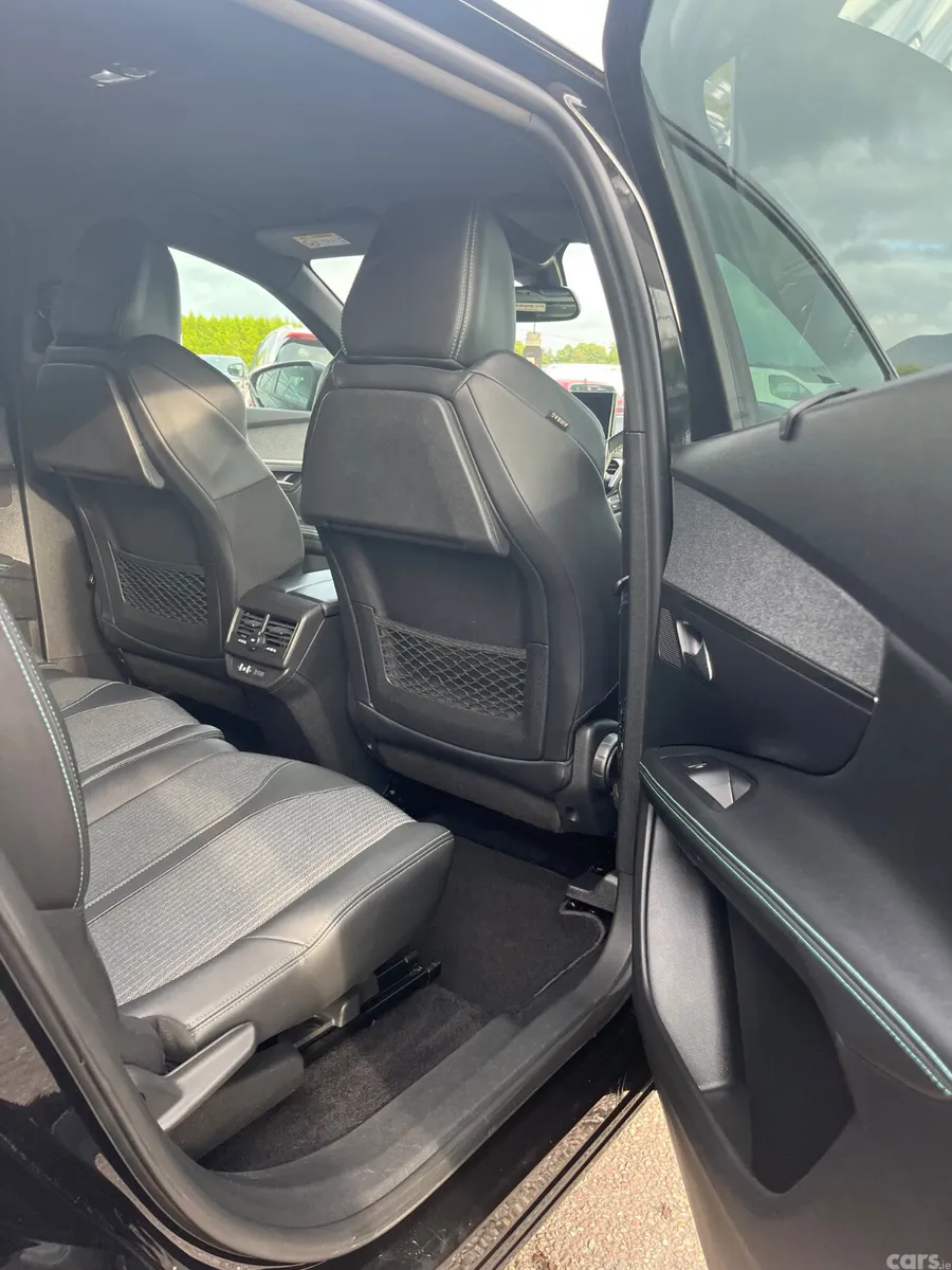 Peugeot 5008 MPV, Diesel, 2023, Black
