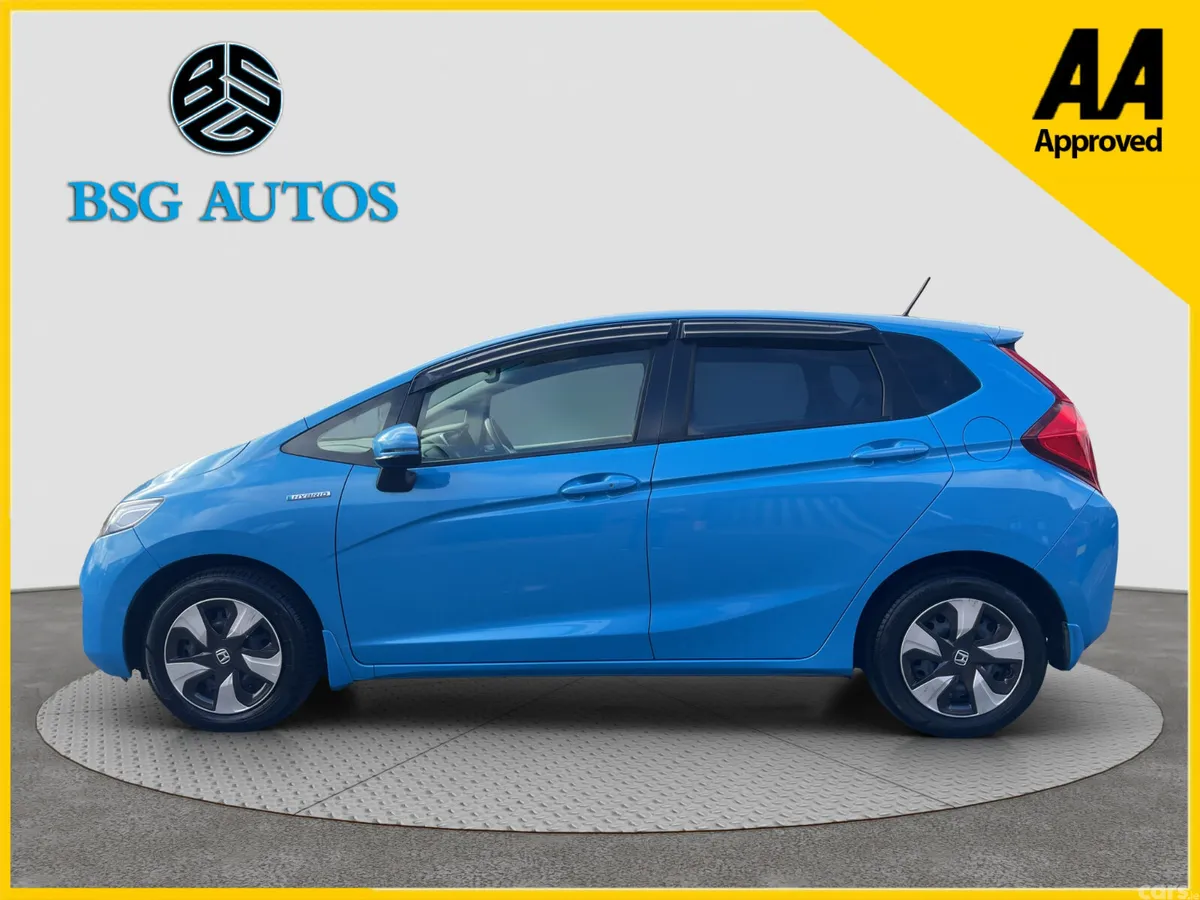 Honda Fit Hatchback, Petrol Hybrid, 2015, Blue