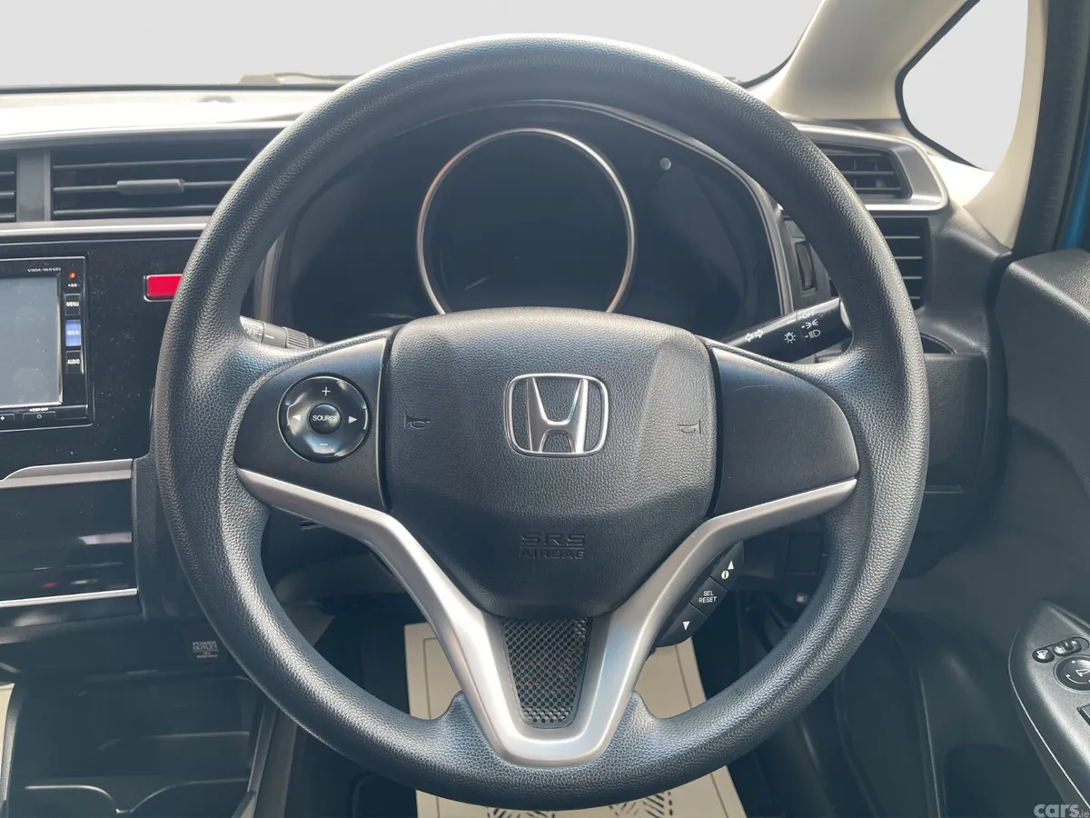 Honda Fit Hatchback, Petrol Hybrid, 2015, Blue