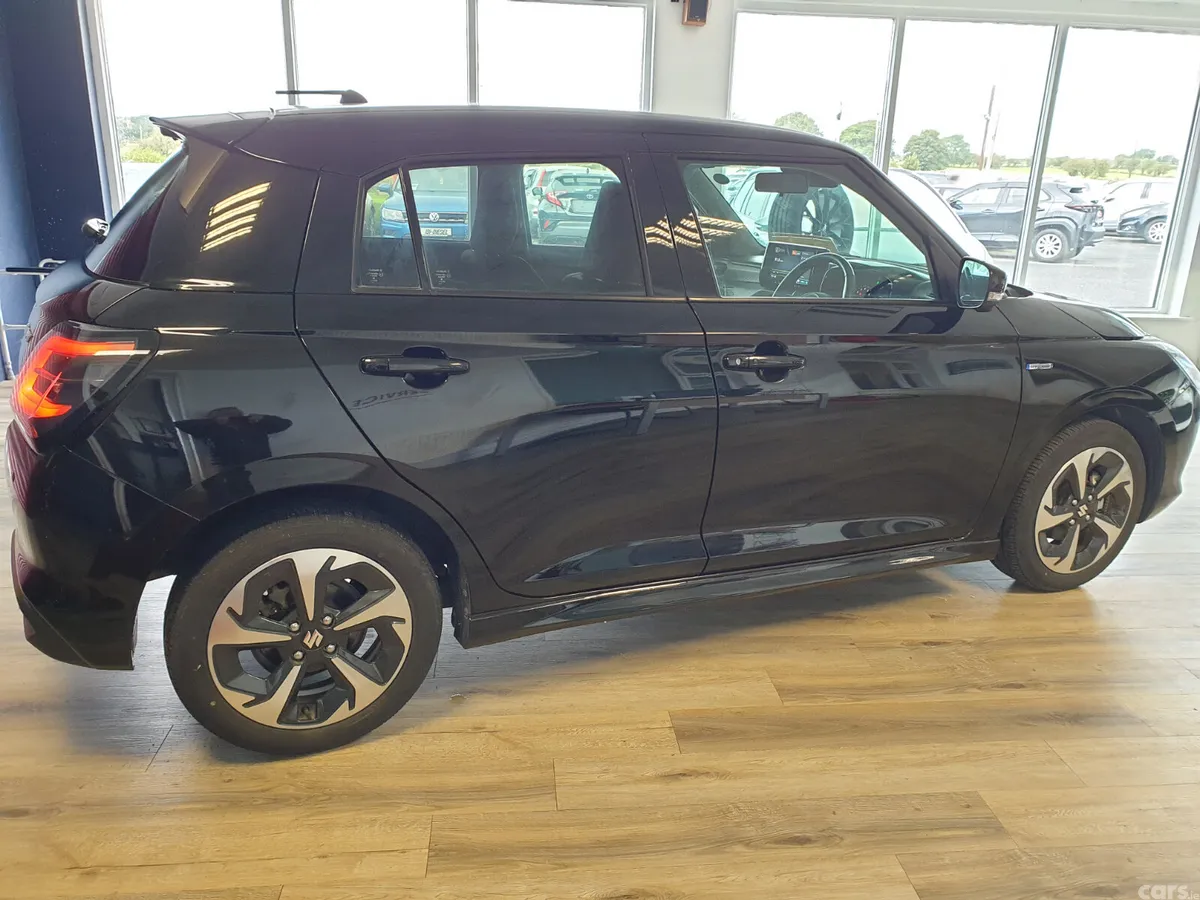 Suzuki Swift Hatchback, Petrol Hybrid, 2024, Black