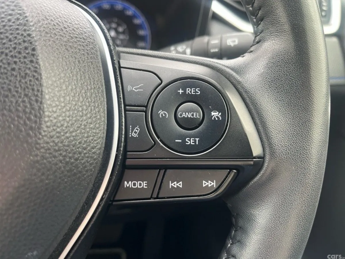 Toyota RAV4 SUV, Petrol Hybrid, 2024, White