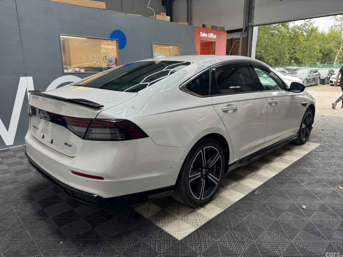 Honda Accord Saloon, Petrol Hybrid, 2024, White