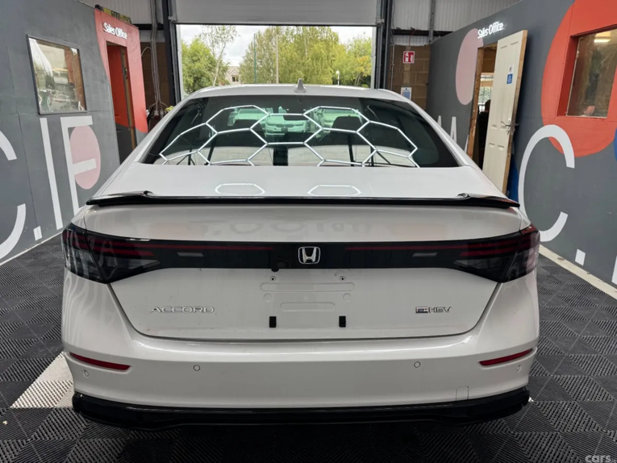 Honda Accord Saloon, Petrol Hybrid, 2024, White