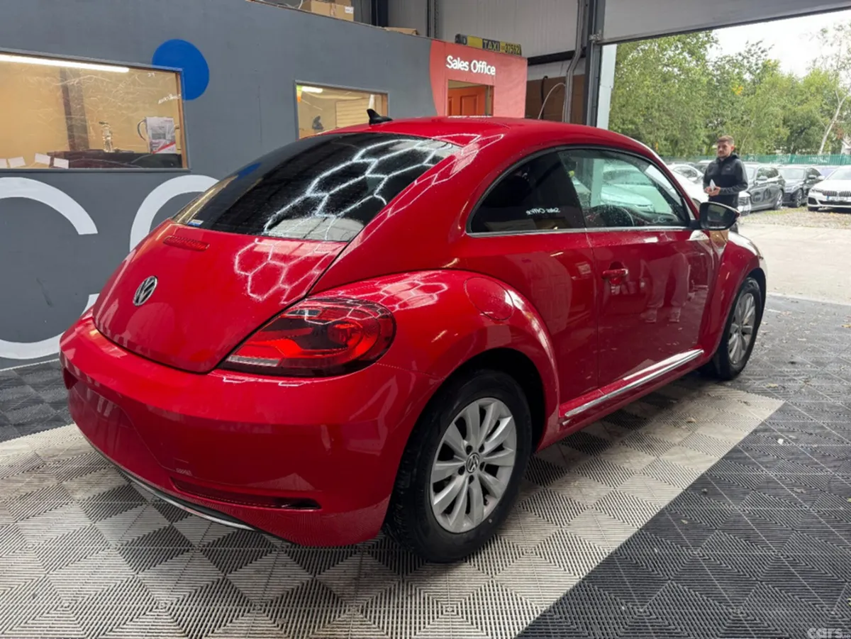 Volkswagen Beetle Hatchback, Petrol, 2017, Red