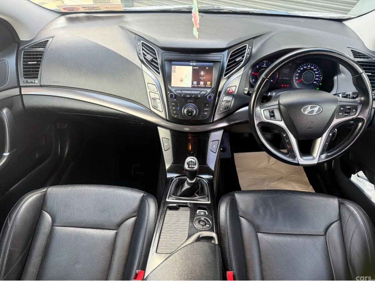 Hyundai i40 Saloon, Diesel, 2018, White