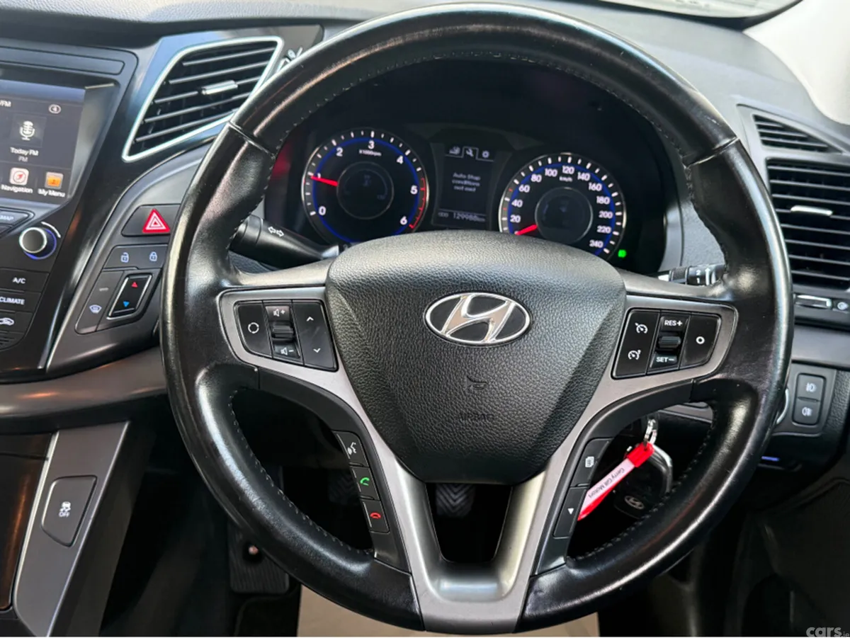 Hyundai i40 Saloon, Diesel, 2018, White