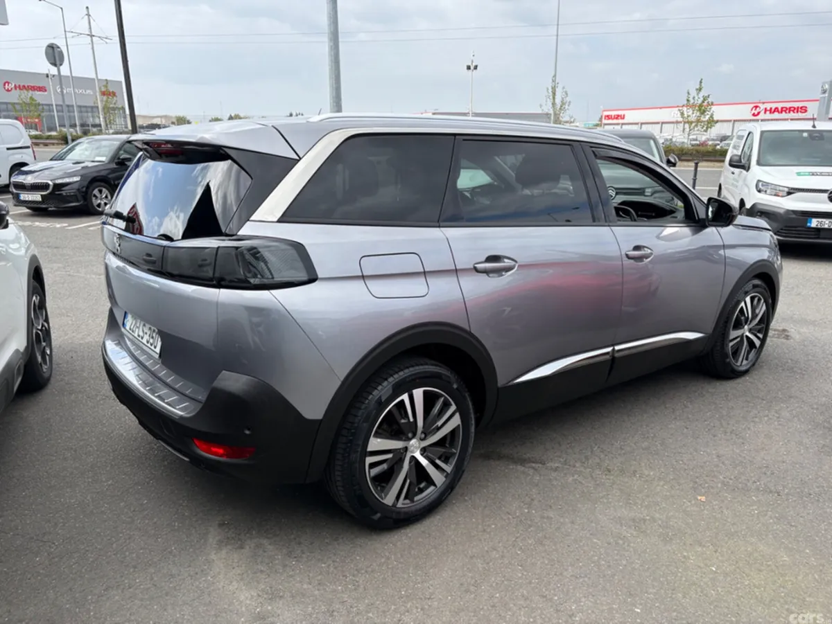 Peugeot 5008 MPV, Diesel, 2022, Grey