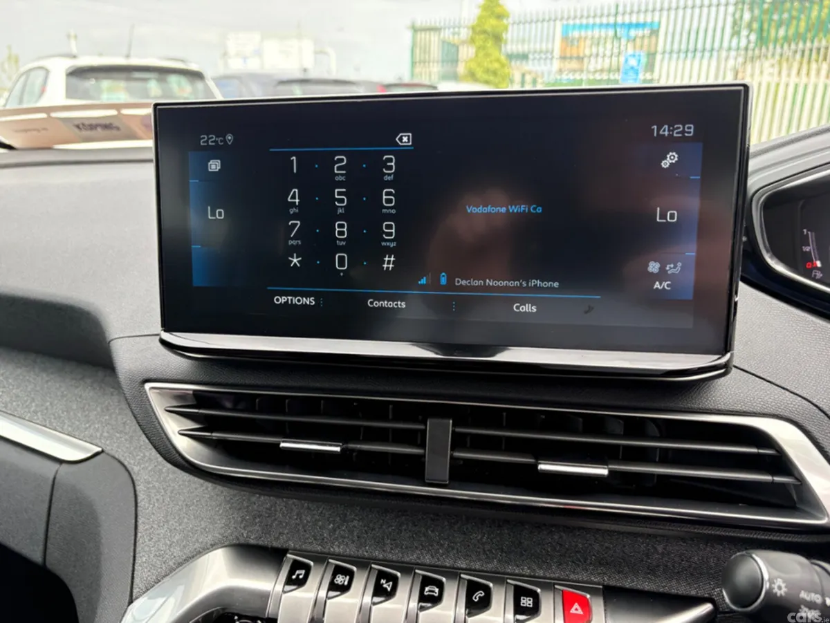 Peugeot 5008 MPV, Diesel, 2022, Grey