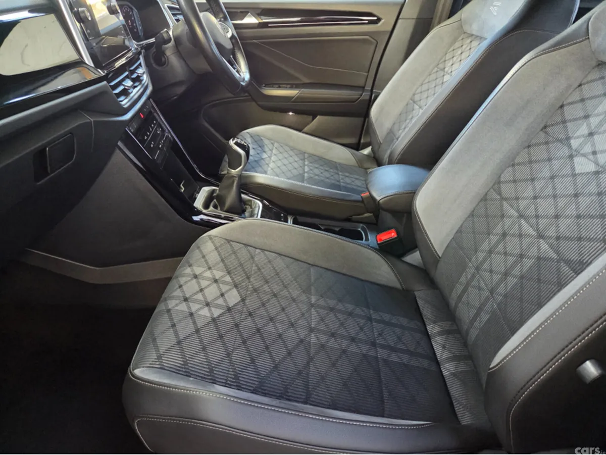 Volkswagen T-Roc SUV, Diesel, 2023, Black