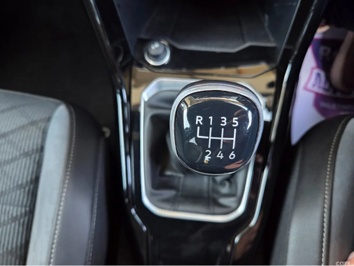 Volkswagen T-Roc SUV, Diesel, 2023, Black