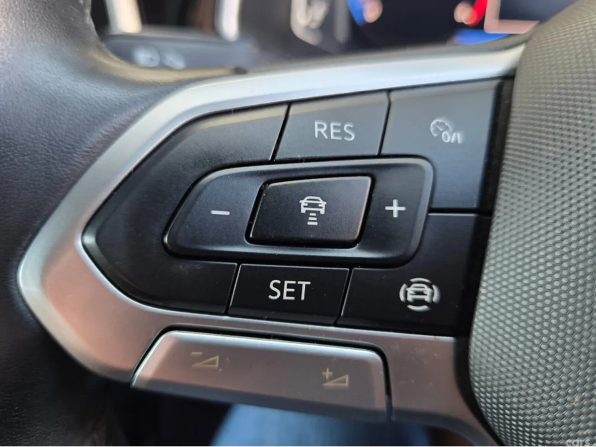 Volkswagen T-Roc SUV, Diesel, 2023, Black