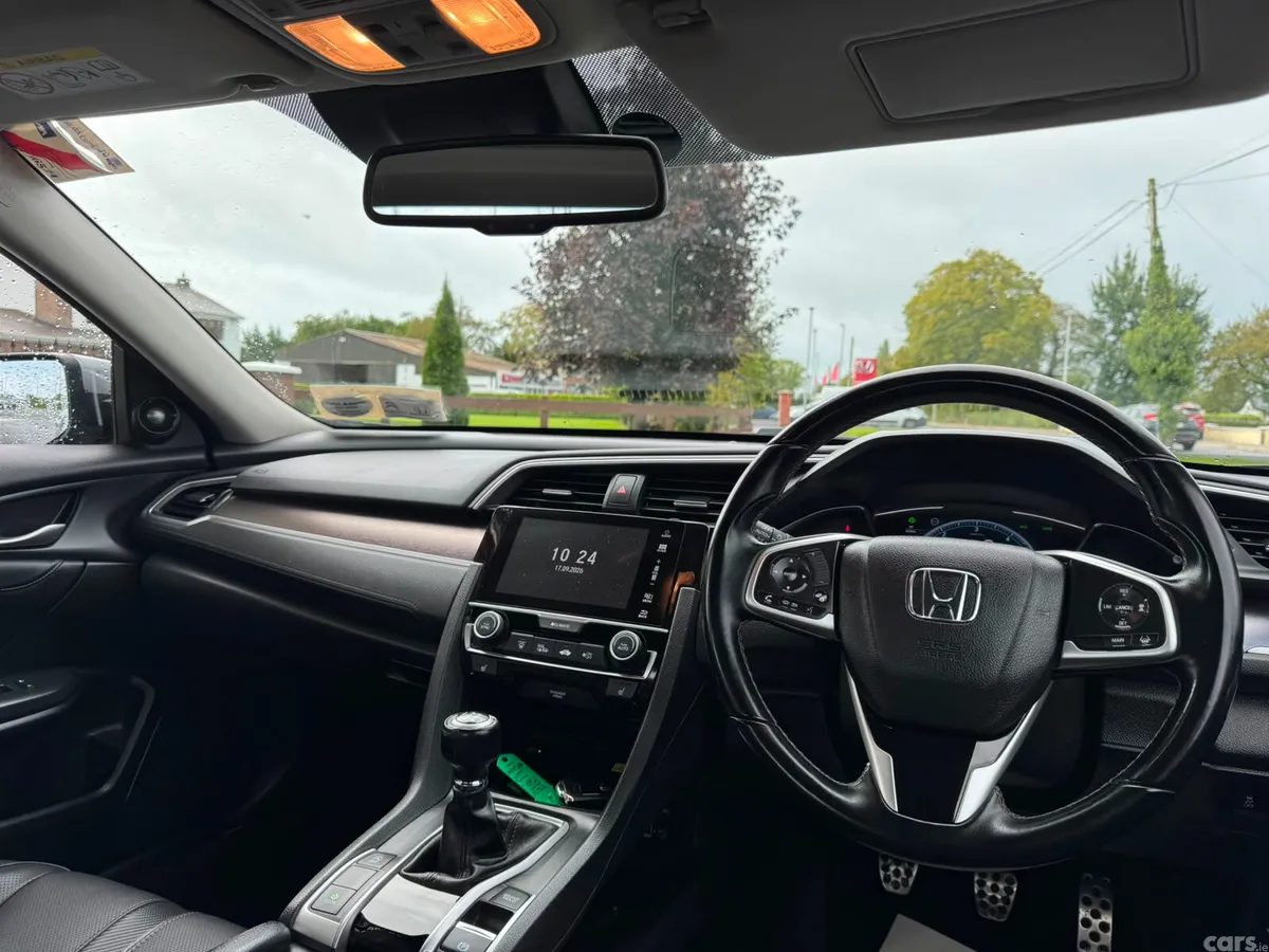 Honda Civic Saloon, Diesel, 2020, Grey