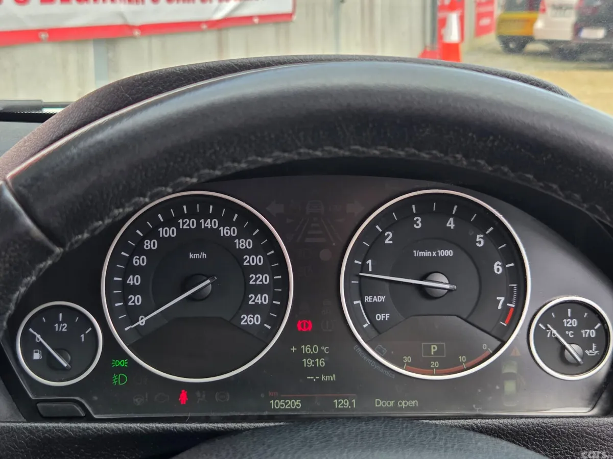 BMW 3-Series Saloon, Petrol, 2012, White