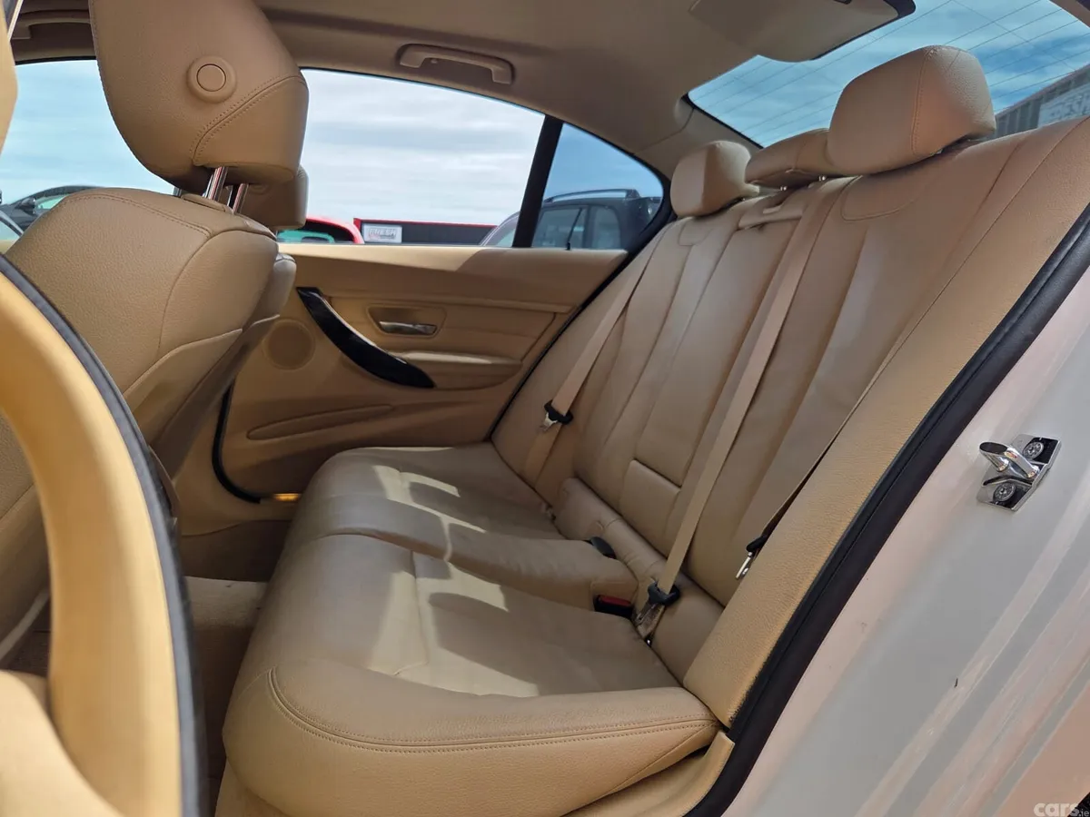 BMW 3-Series Saloon, Petrol, 2012, White