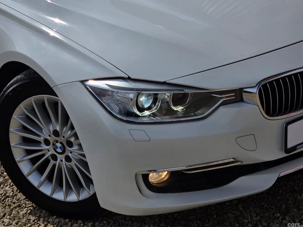 BMW 3-Series Saloon, Petrol, 2012, White