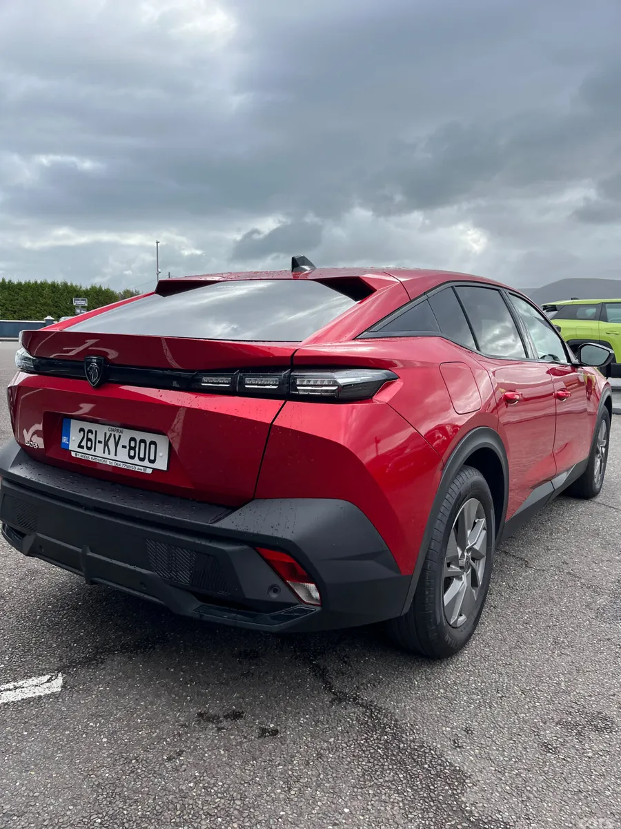 Peugeot 408 Hatchback, Petrol, 2026, Red