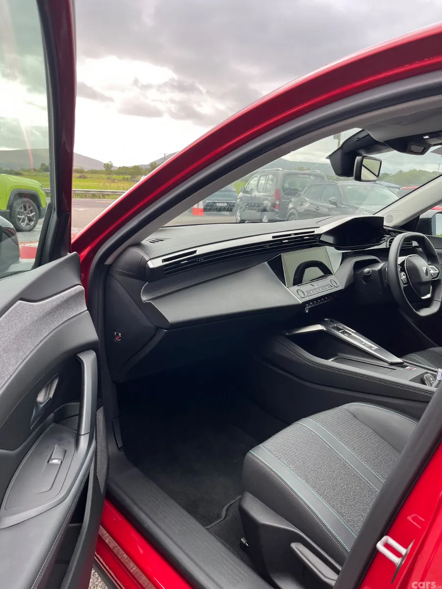 Peugeot 408 Hatchback, Petrol, 2026, Red
