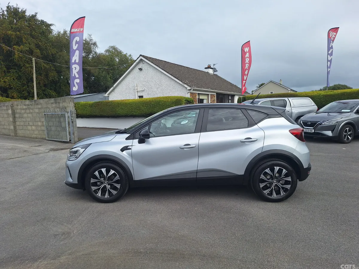 Renault Captur Hatchback, Petrol, 2023, Grey