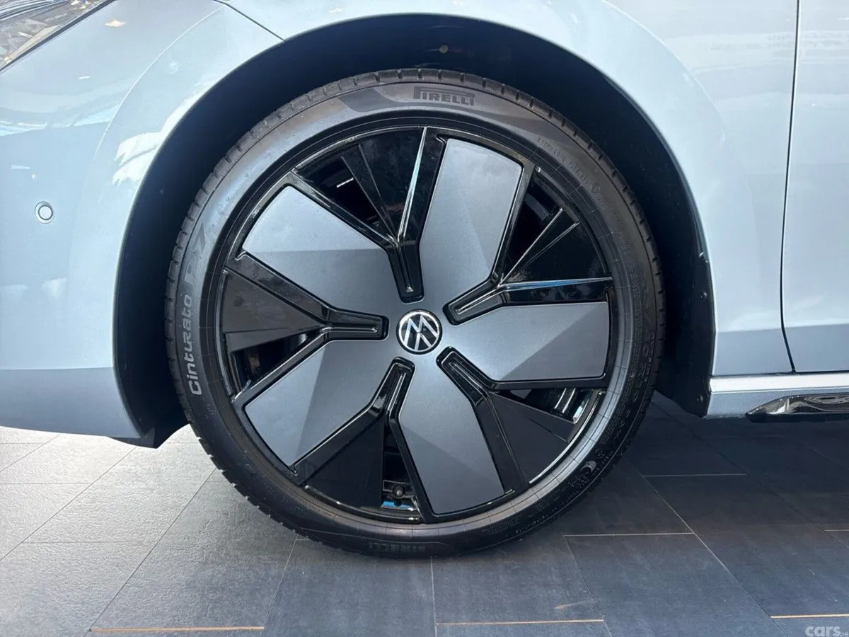 Volkswagen Passat Estate, Diesel, 2026, Grey