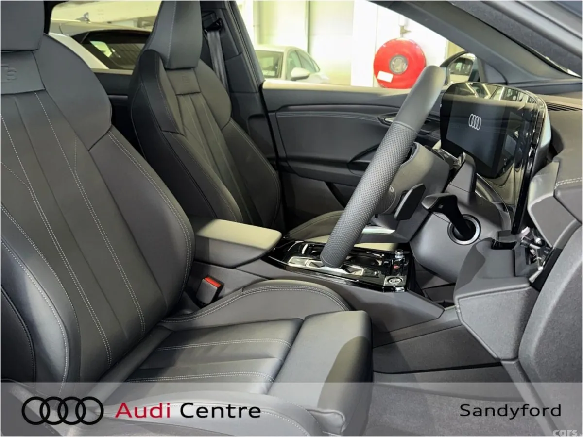 Audi Q6 e-tron Hatchback, Electric, 2026, Grey