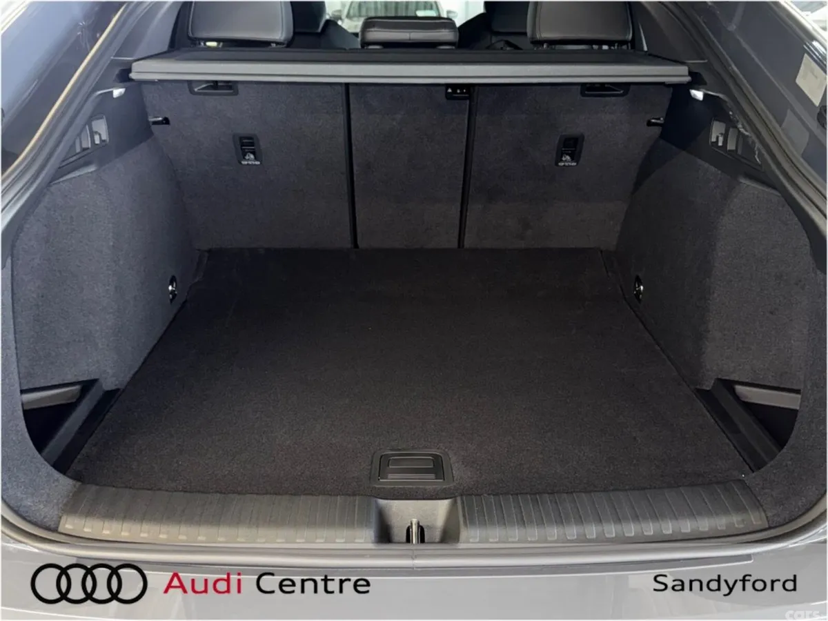 Audi Q6 e-tron Hatchback, Electric, 2026, Grey