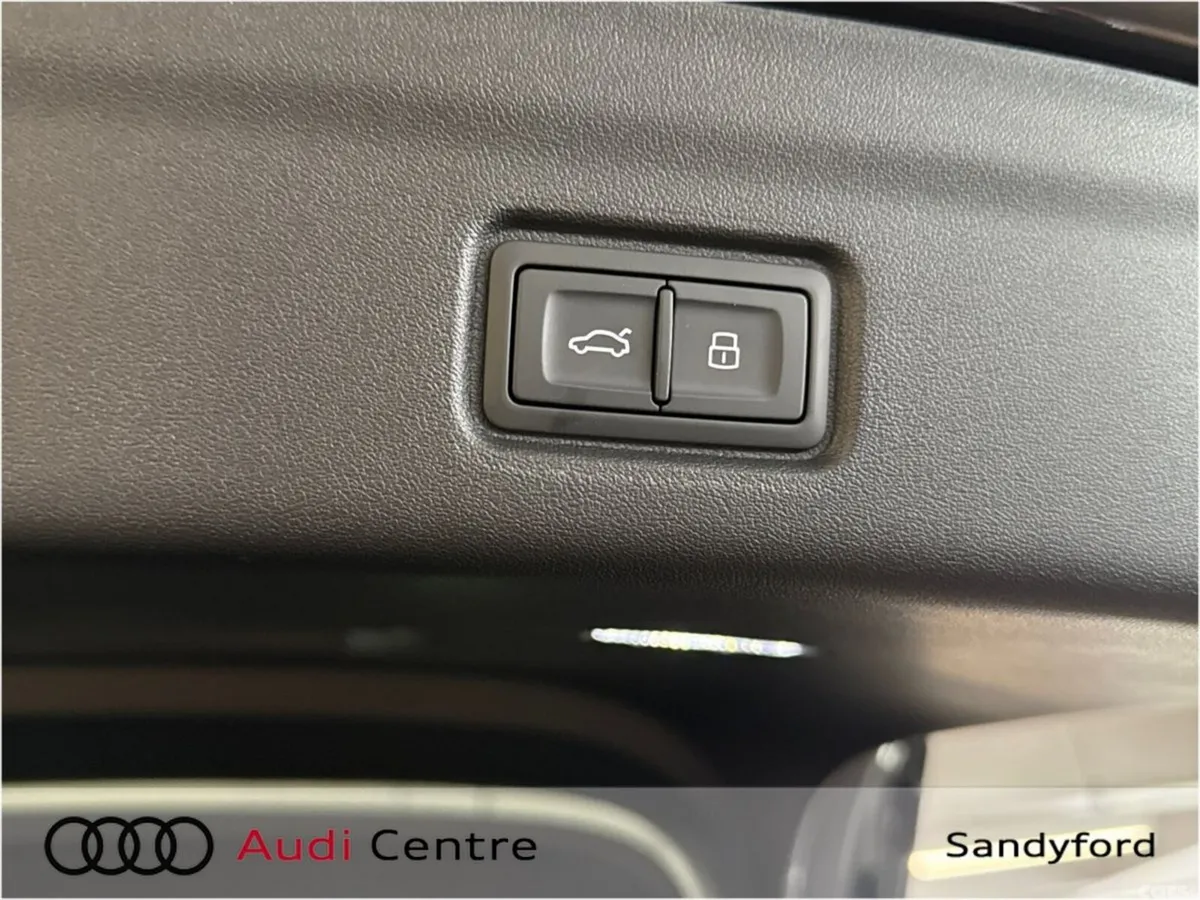 Audi Q6 e-tron Hatchback, Electric, 2026, Grey