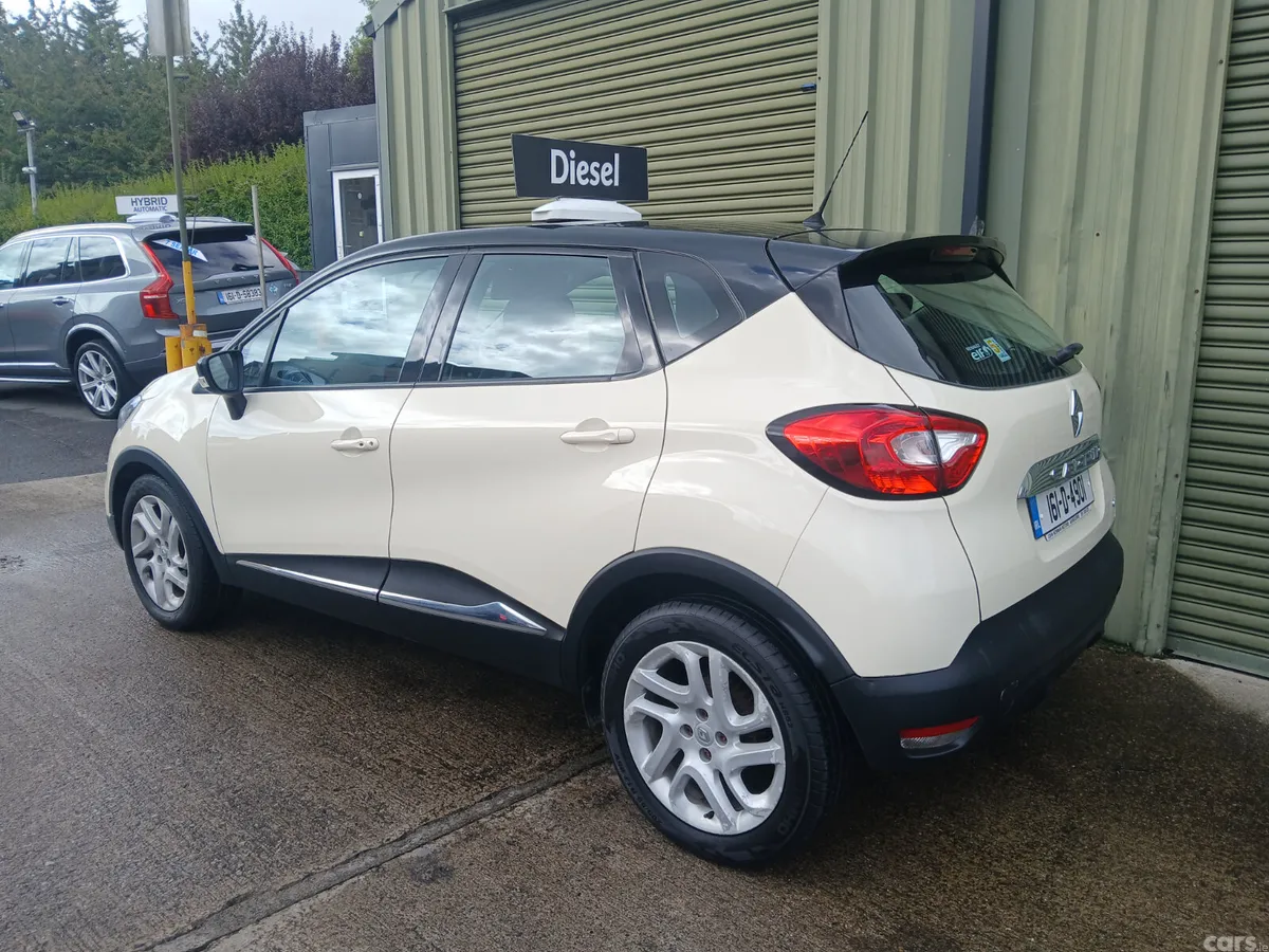 Renault Captur Hatchback, Diesel, 2016, White