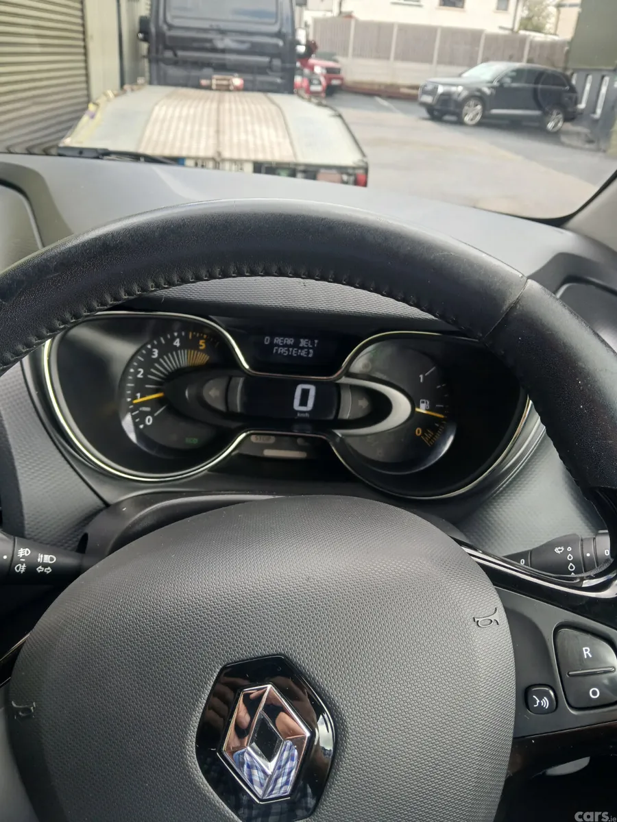 Renault Captur Hatchback, Diesel, 2016, White