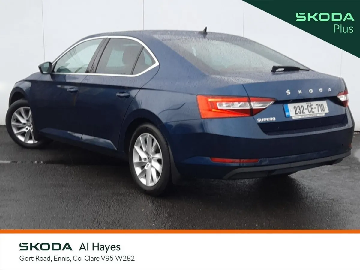 Skoda Superb Saloon, Diesel, 2023, Blue