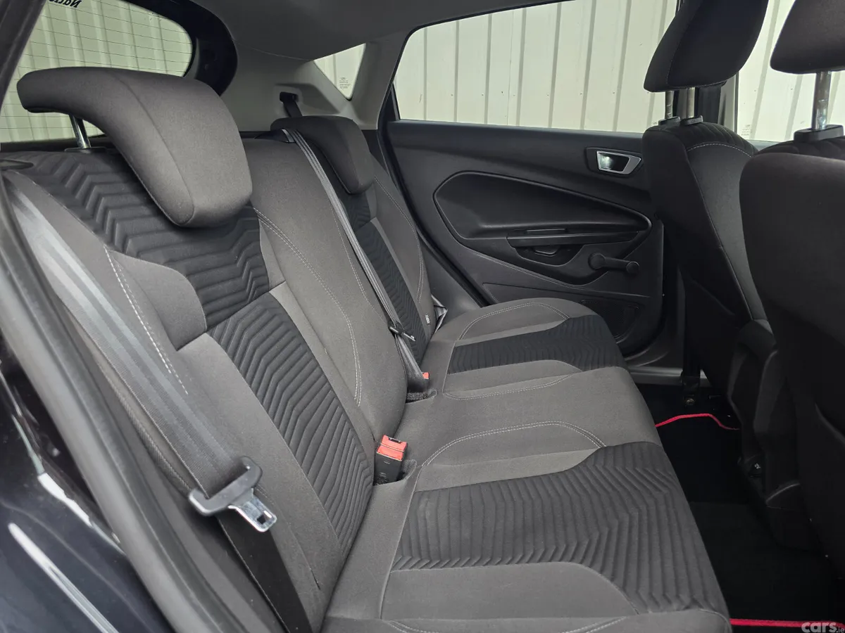 Ford Fiesta Hatchback, Petrol, 2014, Black