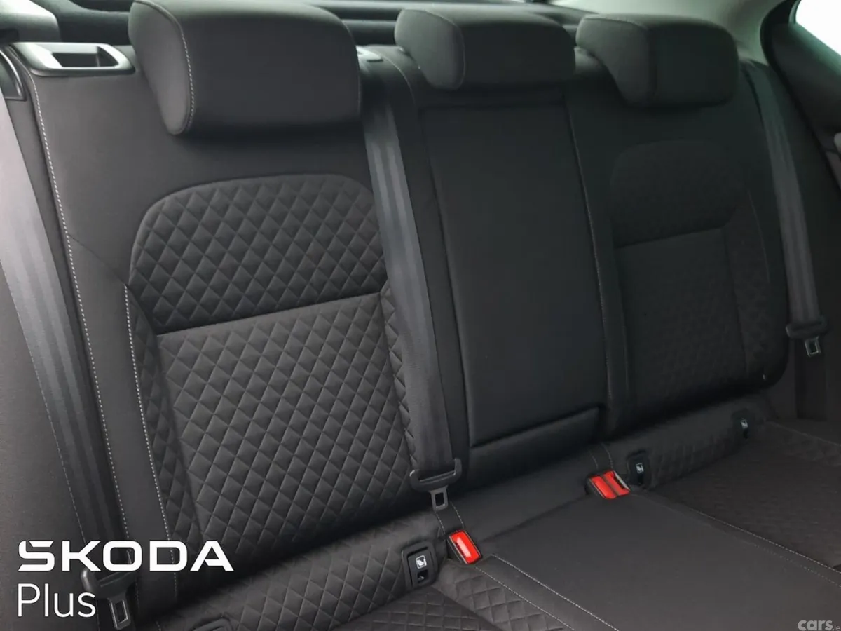 Skoda Superb Saloon, Diesel, 2023, Blue
