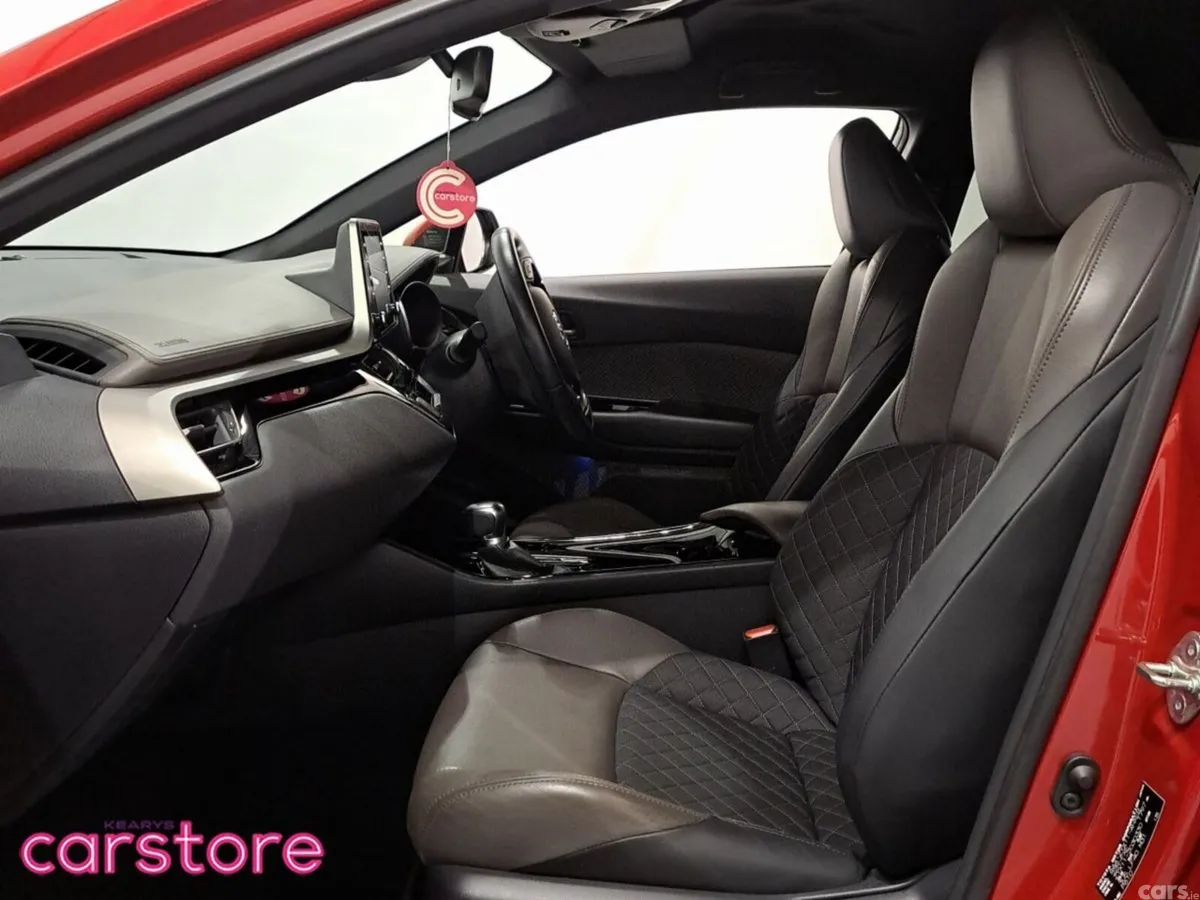 Toyota C-HR SUV, Petrol Hybrid, 2020, Red