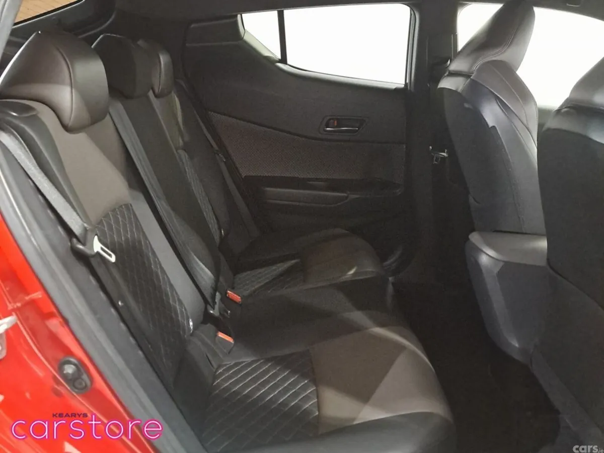 Toyota C-HR SUV, Petrol Hybrid, 2020, Red