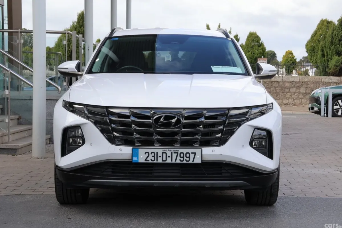 Hyundai Tucson SUV, Petrol Hybrid, 2023, White