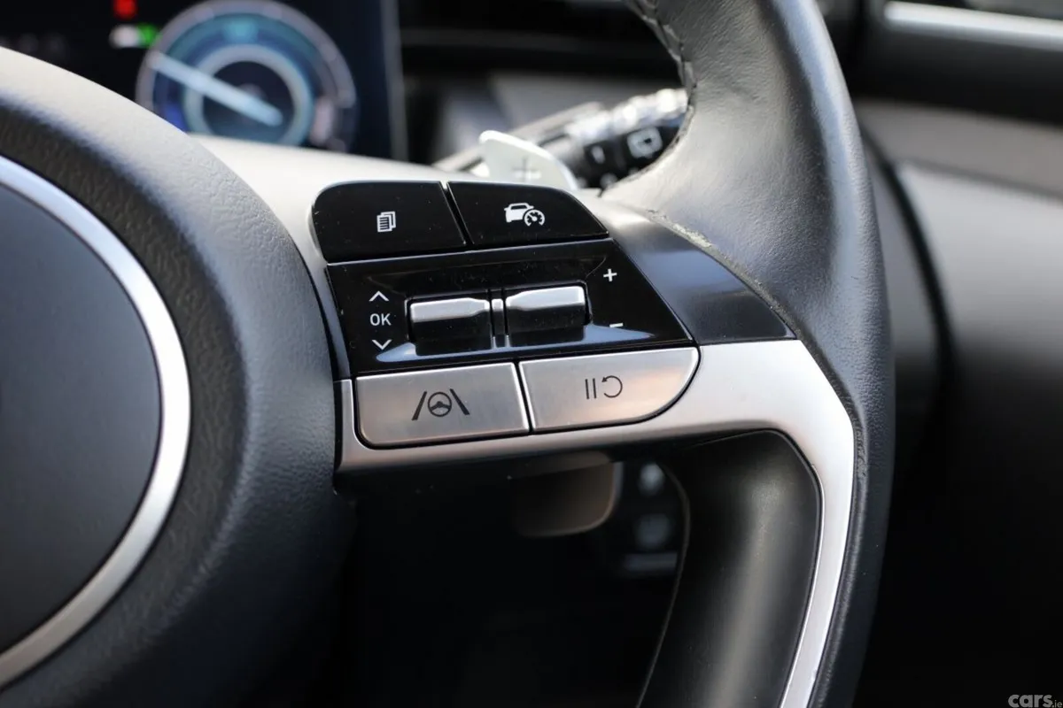 Hyundai Tucson SUV, Petrol Hybrid, 2023, White