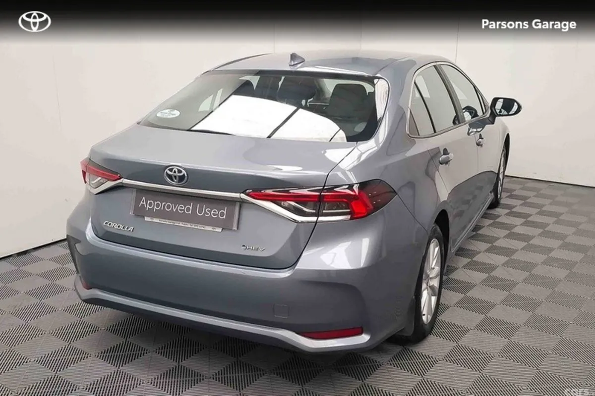 Toyota Corolla Saloon, Petrol Hybrid, 2025, Grey