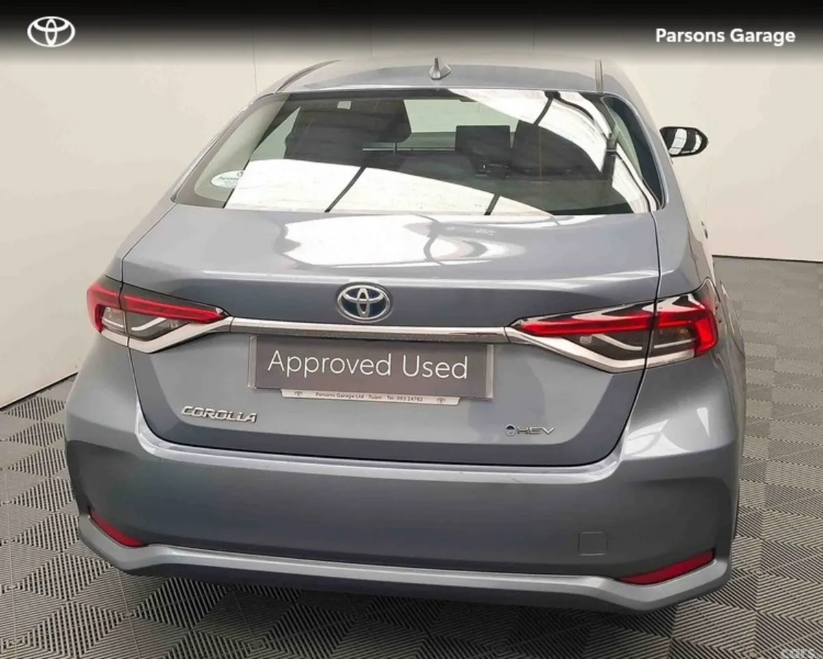 Toyota Corolla Saloon, Petrol Hybrid, 2025, Grey