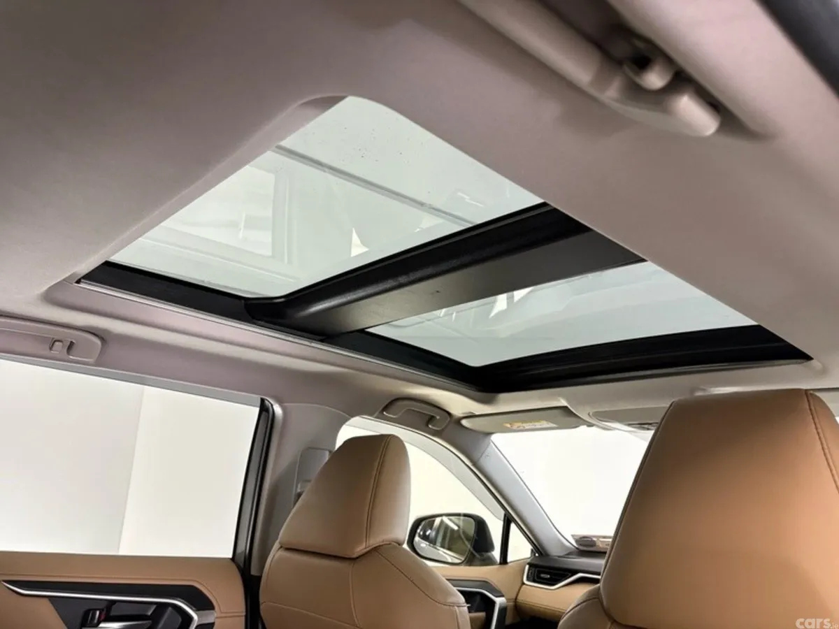 Toyota RAV4 SUV, Petrol Hybrid, 2024, Silver