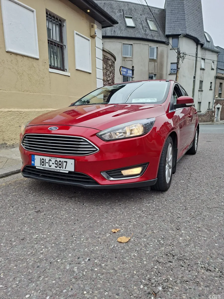 Ford Focus Hatchback, Diesel, 2018, Red