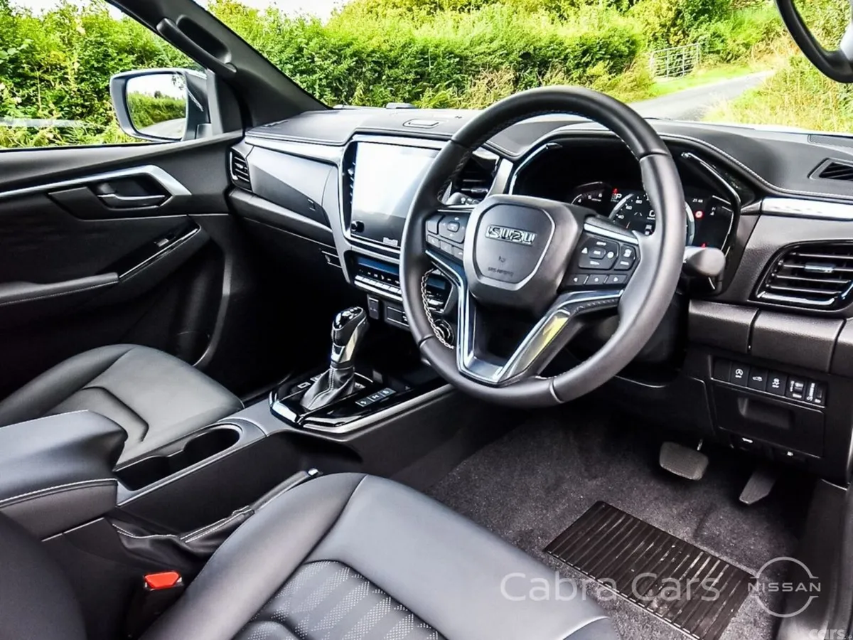 Isuzu D-Max Saloon, Diesel, 2026, White