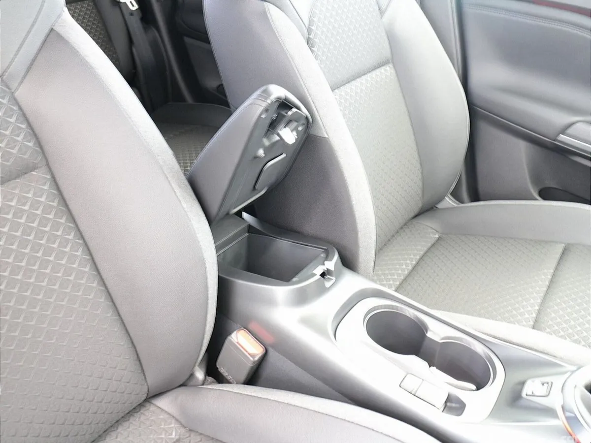Nissan Juke SUV, Petrol, 2025, Blue