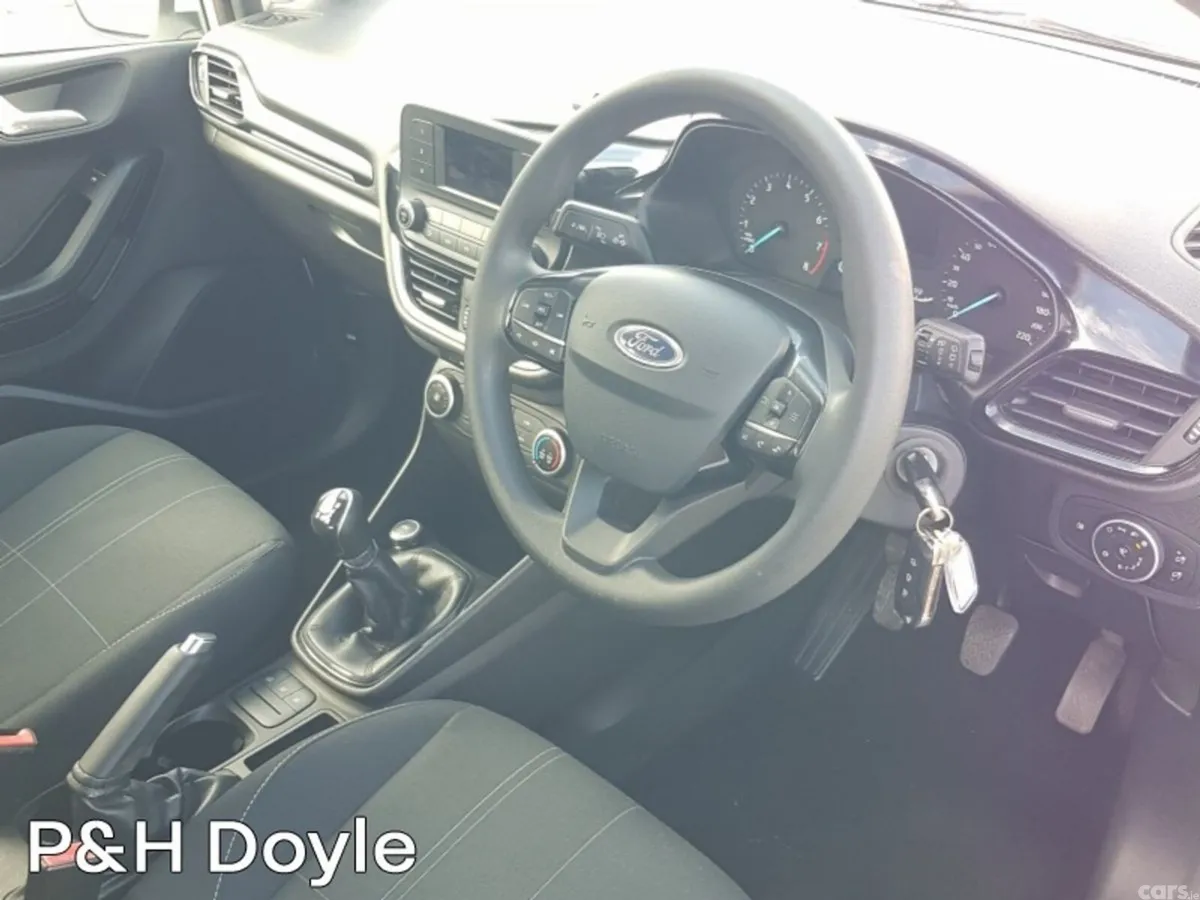 Ford Fiesta Hatchback, Petrol, 2018, White